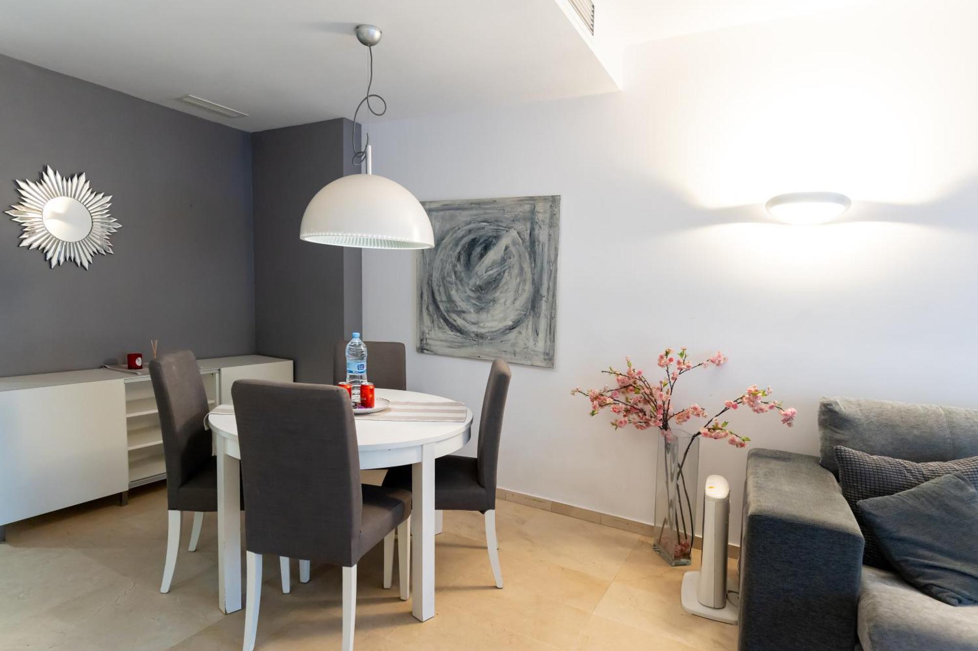 Comfy Downtown + Private Terrace Apartment บาร์เซโลนา ภายนอก รูปภาพ