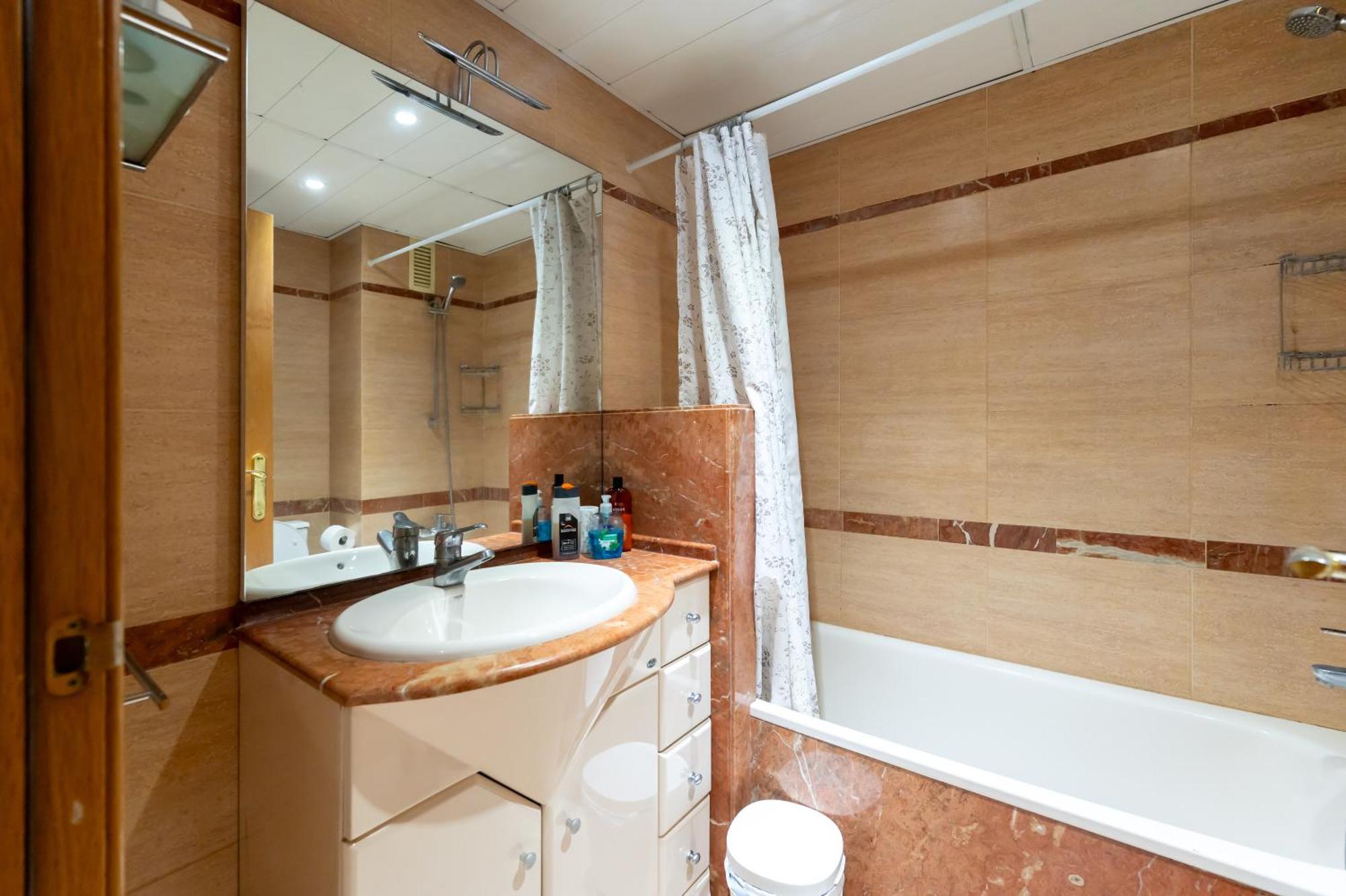 Comfy Downtown + Private Terrace Apartment บาร์เซโลนา ภายนอก รูปภาพ